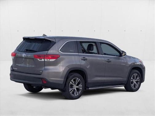 2019 Toyota Highlander LE Plus