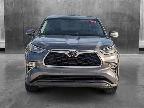 2020 Toyota Highlander LE