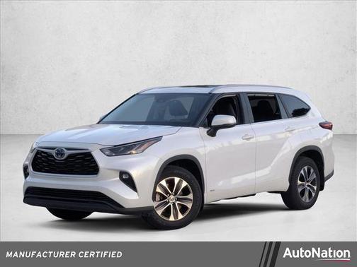 2023 Toyota Highlander Hybrid XLE