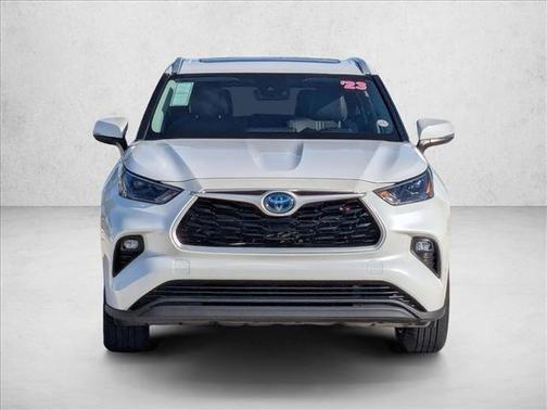 2023 Toyota Highlander Hybrid XLE
