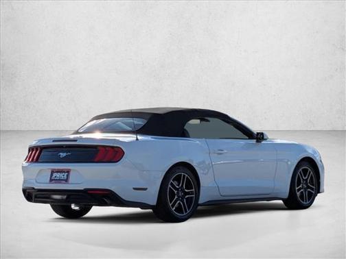 2022 Ford Mustang EcoBoost