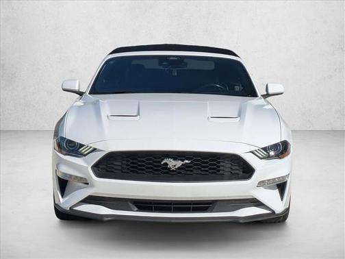 2022 Ford Mustang EcoBoost