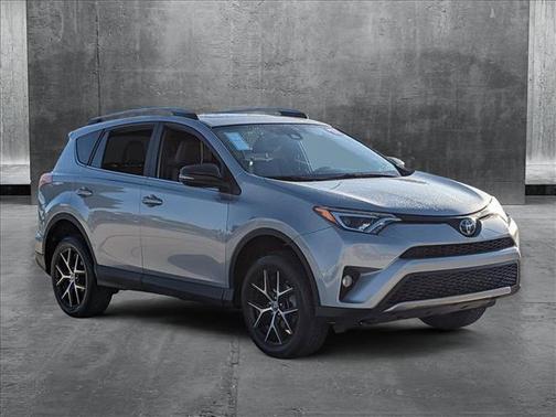 2017 Toyota RAV4 SE