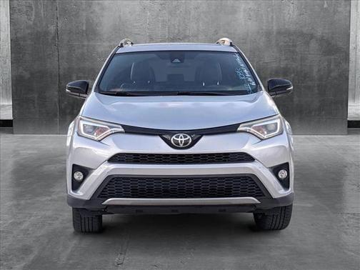 2017 Toyota RAV4 SE