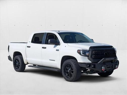2017 Toyota Tundra SR5