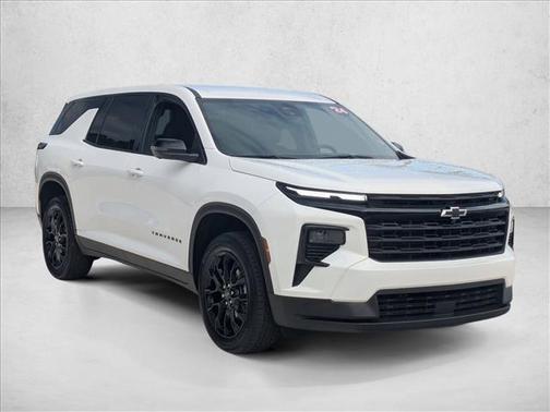 2024 Chevrolet Traverse LS