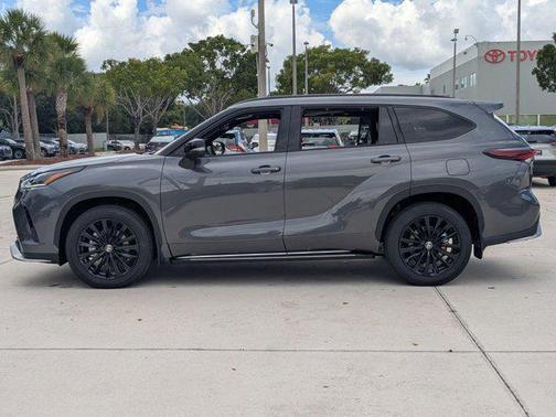 2025 Toyota Highlander XSE