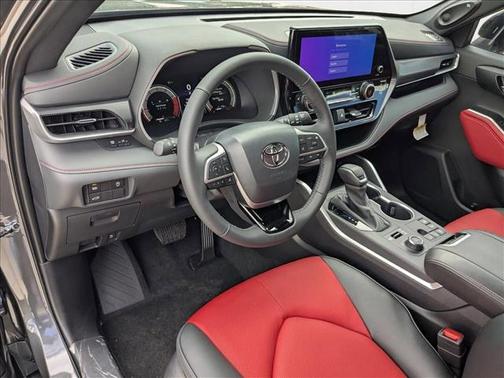 2025 Toyota Highlander XSE