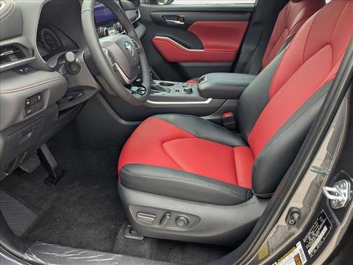 2025 Toyota Highlander XSE