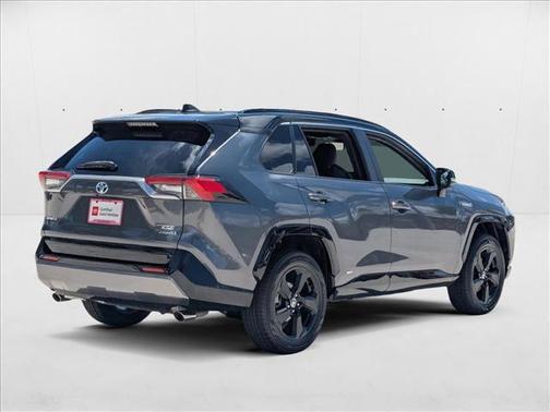 2021 Toyota RAV4 Hybrid SE
