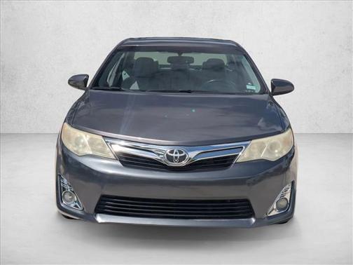Magnetic Gray Metallic 2014 Toyota Camry XLE