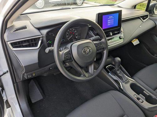 2025 Toyota Corolla Hybrid LE
