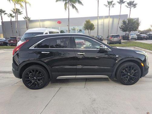 2021 Cadillac XT4 Premium Luxury