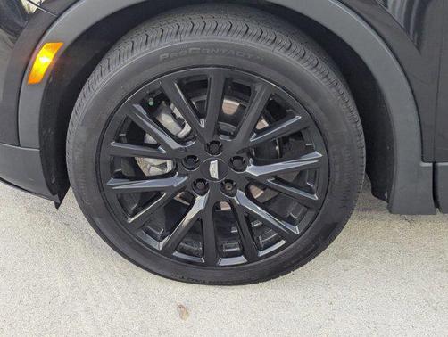 2021 Cadillac XT4 Premium Luxury