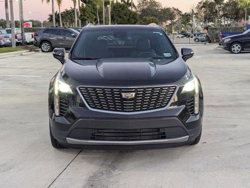 2021 Cadillac XT4 Premium Luxury