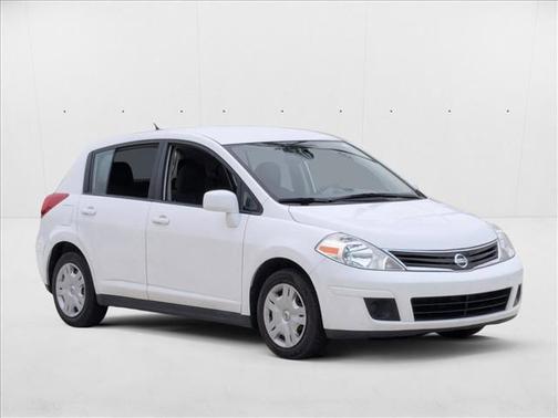 2011 Nissan Versa 1.8 S