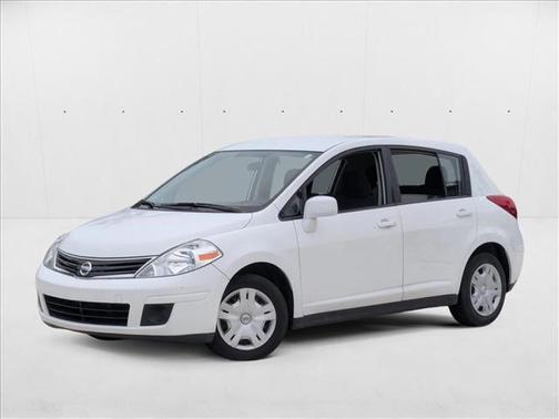 2011 Nissan Versa 1.8 S