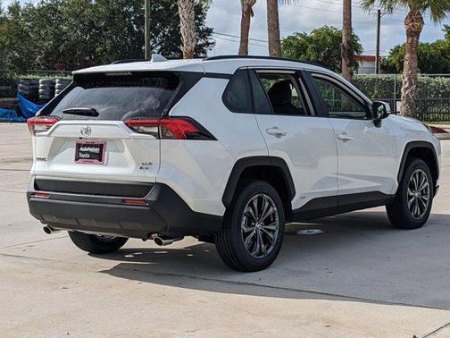 2025 Toyota RAV4 Hybrid XLE Premium