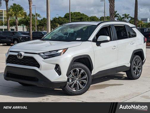 2025 Toyota RAV4 Hybrid XLE Premium