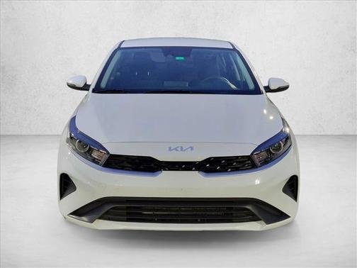 Snow White Pearl 2023 Kia Forte LXS