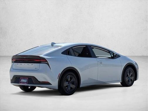 2025 Toyota Prius LE