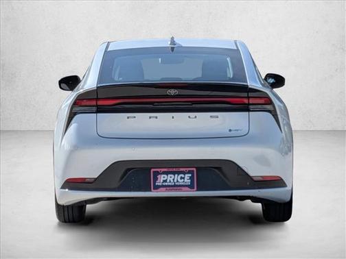 2025 Toyota Prius LE