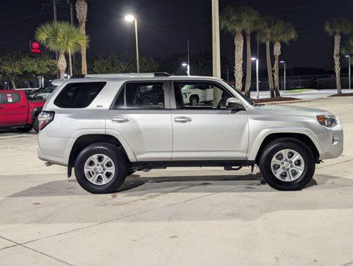 2022 Toyota 4Runner SR5