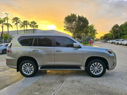 Nebula Gray Pearl 2023 Lexus GX 460 Premium