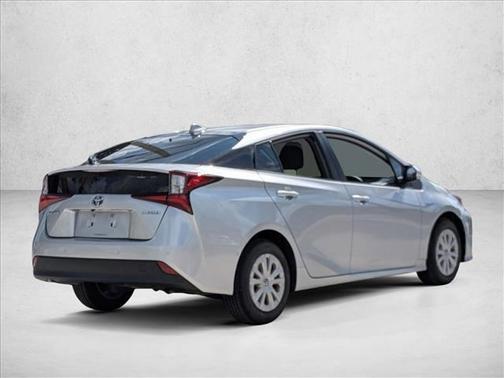 2022 Toyota Prius LE