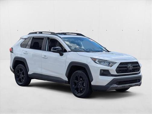 2020 Toyota RAV4 SE