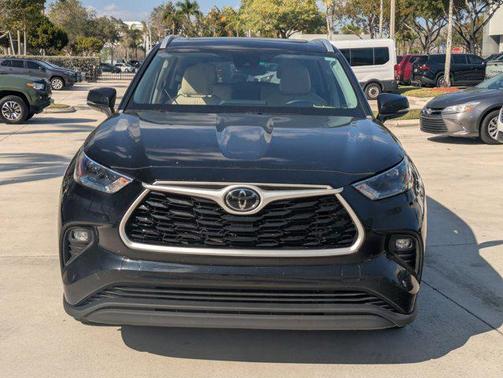 2023 Toyota Highlander XLE