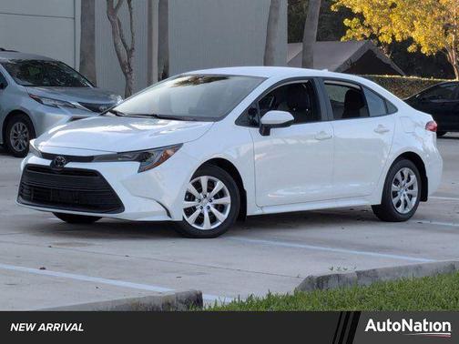 2025 Toyota Corolla LE