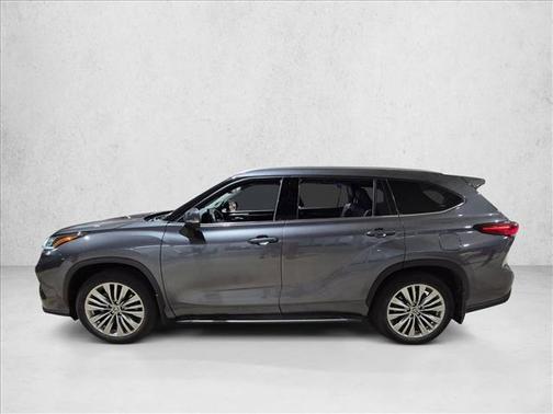 Magnetic Gray Metallic 2024 Toyota Highlander Hybrid Platinum