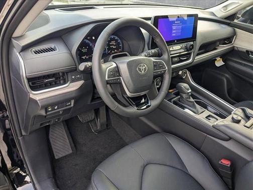2025 Toyota Grand Highlander Platinum