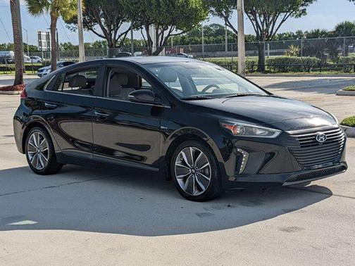 2017 Hyundai IONIQ Hybrid Limited