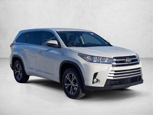 2017 Toyota Highlander LE Plus