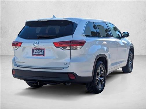 2017 Toyota Highlander LE Plus