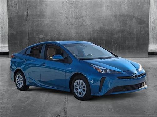 2022 Toyota Prius LE