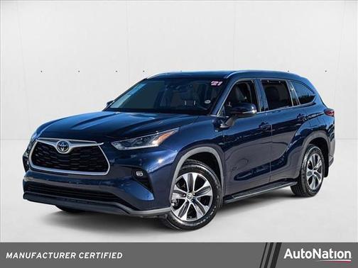 2021 Toyota Highlander XLE