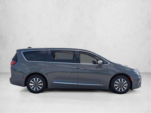 2022 Chrysler Pacifica Hybrid Limited