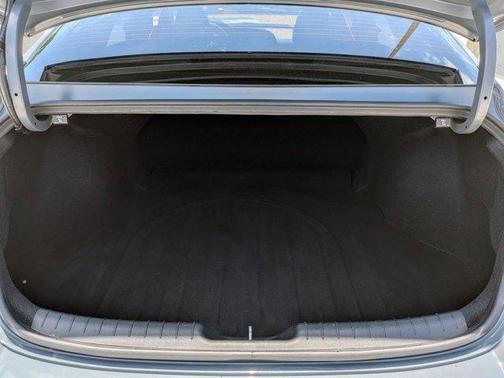Electric Shadow 2022 Hyundai ELANTRA SE