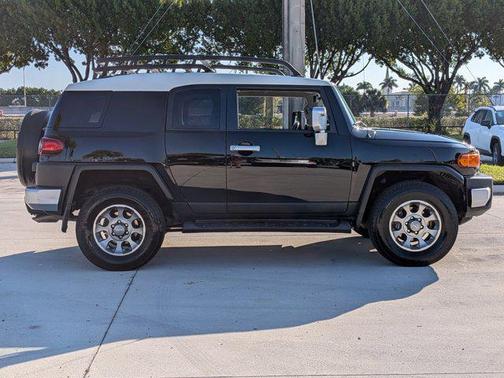 2012 Toyota FJ Cruiser Base