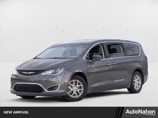 2020 Chrysler Pacifica Touring