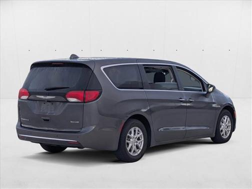 2020 Chrysler Pacifica Touring