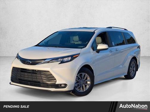 2026 Toyota Sienna XLE