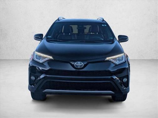 2017 Toyota RAV4 SE