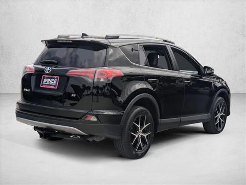 2017 Toyota RAV4 SE