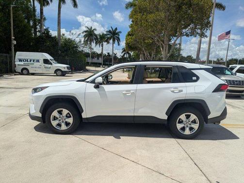 Super White 2021 Toyota RAV4 XLE