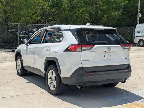 Super White 2021 Toyota RAV4 XLE