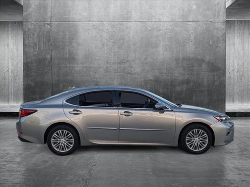 2016 Lexus ES 350 Base
